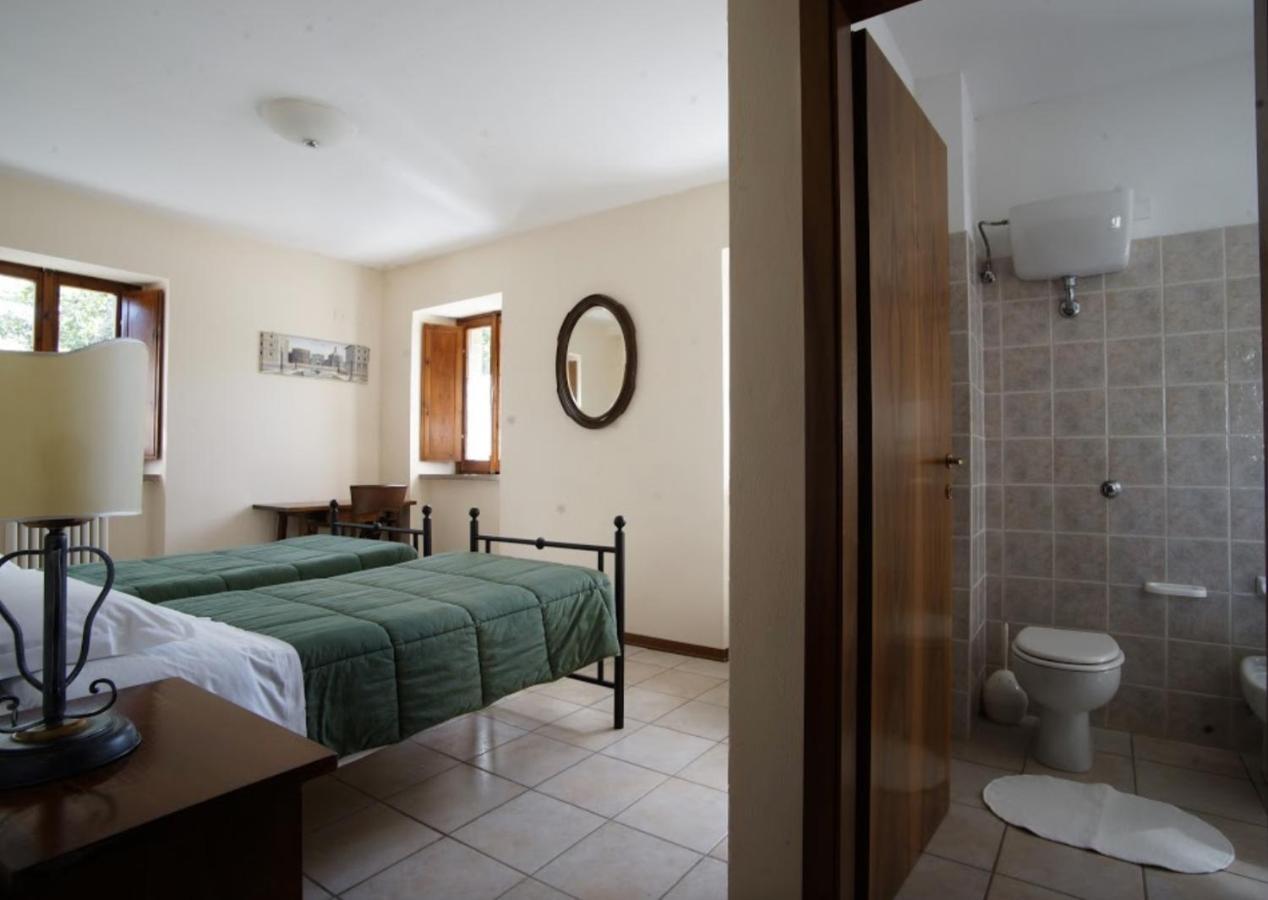 Antica Residenza San Girolamo Frontino Luaran gambar